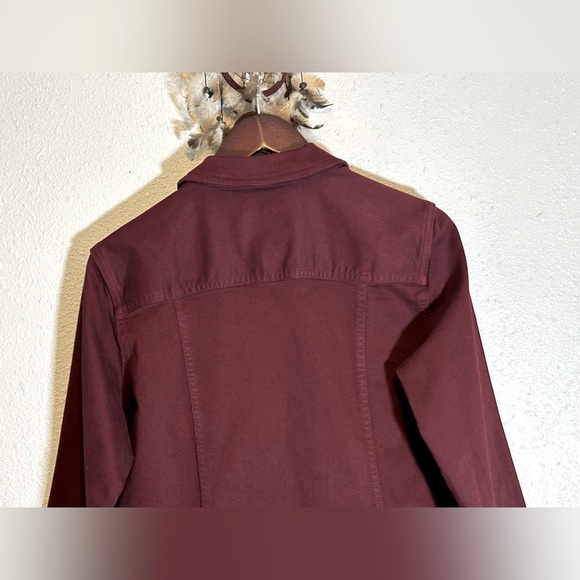 Liverpool Los Angeles Burgundy Blush Denim Jacket Size M Button-Up Pockets NWOT - Picture 13 of 15